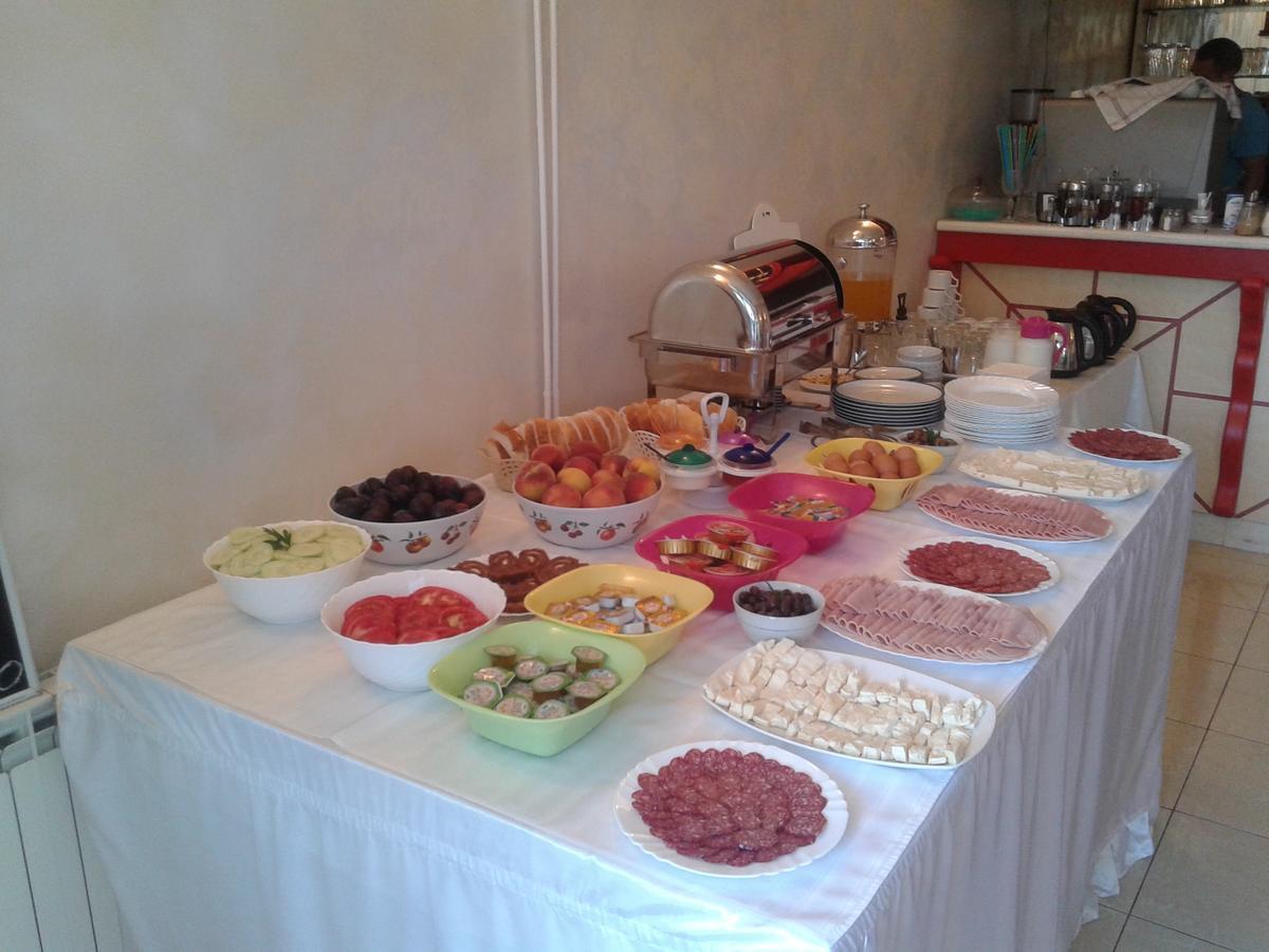 Hotel Jovana Будва Екстер'єр фото